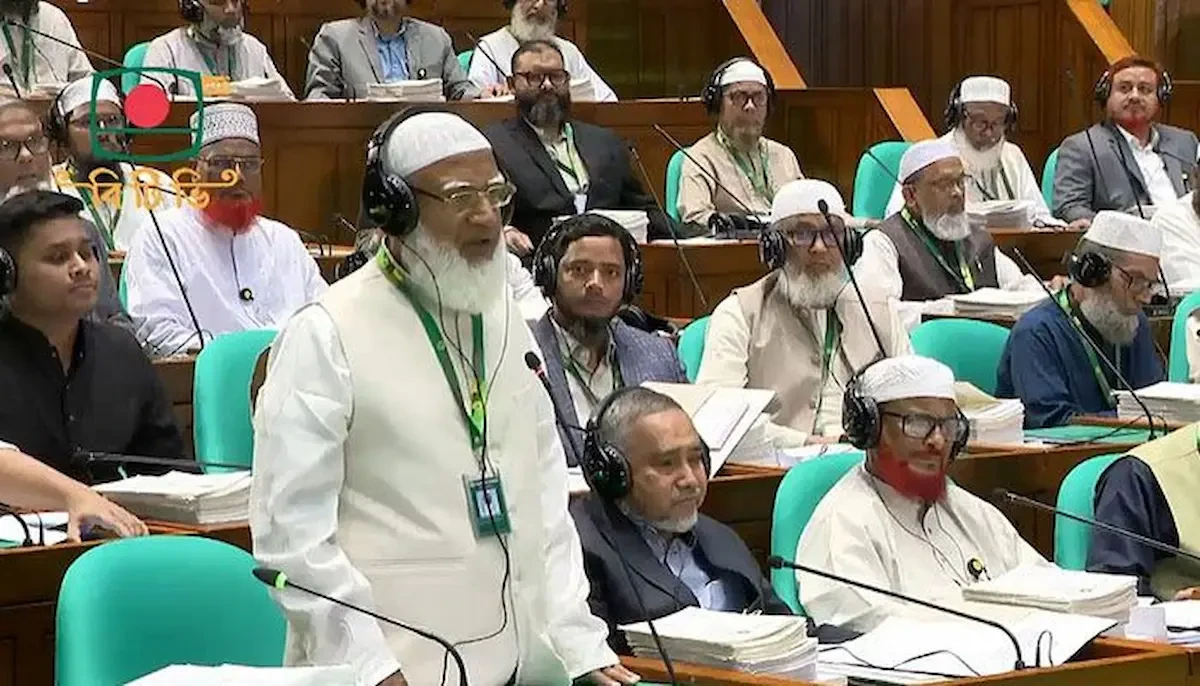 জাতীয় সংসদে বক্তব্য রাখছেন বিরোধী দলীয় নেতা ডা. শফিকুর রহমান।ছবি: সংগৃহীত