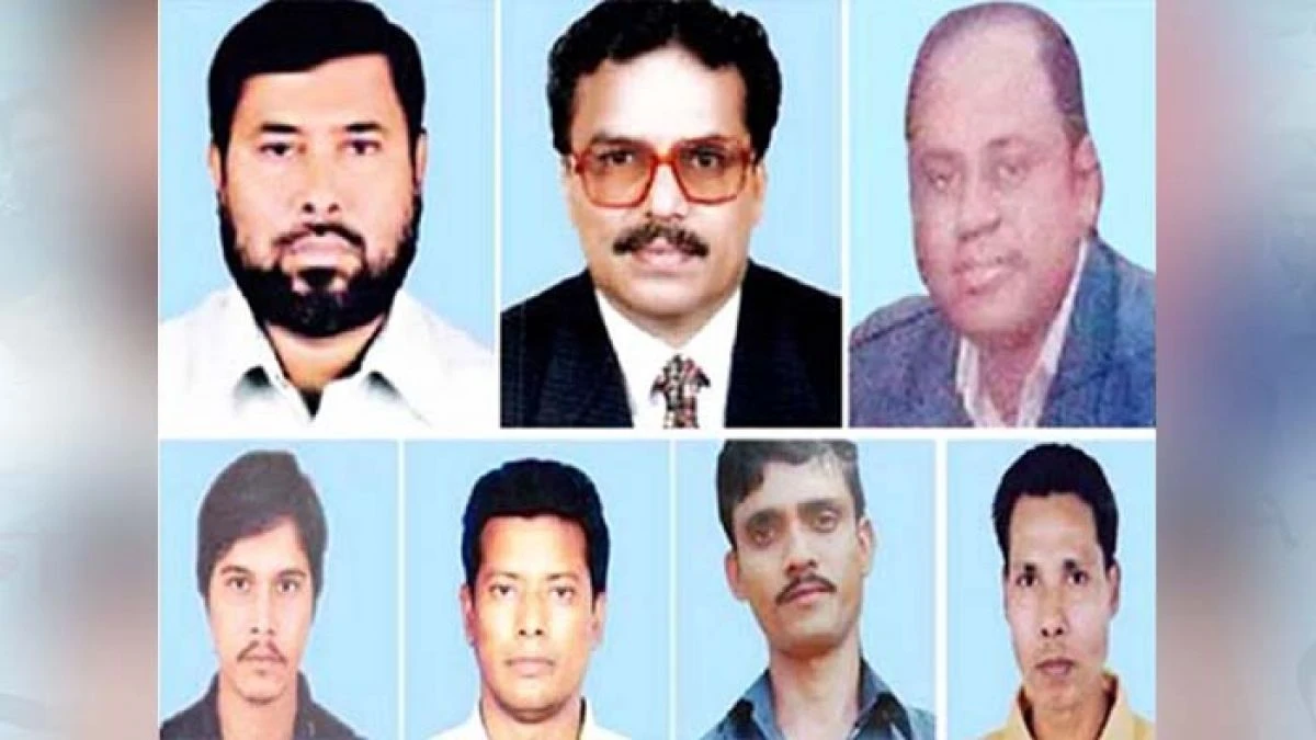 নারায়ণগঞ্জে আলোচিত সাত খুনের ঘটনার এক যুগ পরও বিচারের রায় কার্যকরের আশায় স্বজনরা। ছবি: সংগৃহীত