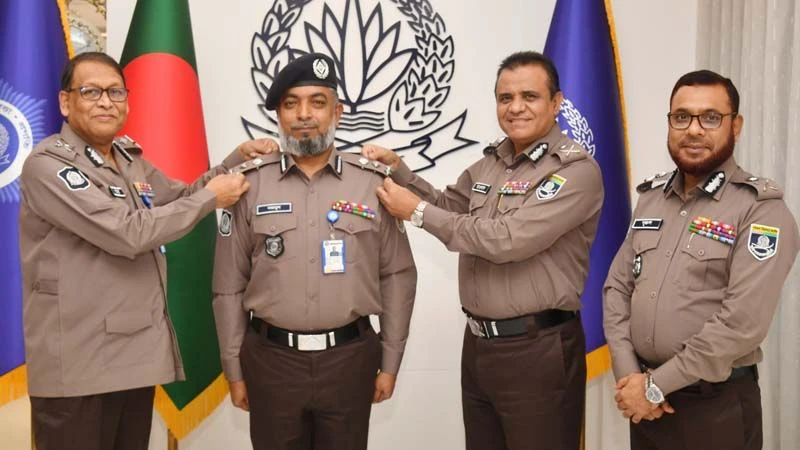 ট্যুরিস্ট পুলিশ কর্মকর্তা নজমুল হোসেন দিদারের পদোন্নতি।ছবি: সংগৃহীত