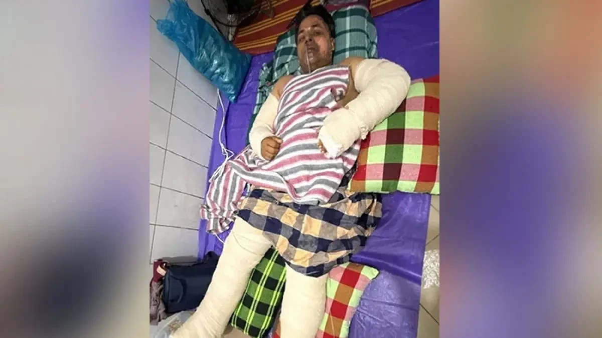 ঢাকা মেডিকেল কলেজ হাসপাতালের বার্ন ইউনিটে শনিবার মারা যান দগ্ধ নুর আলম মাসুদ। ছবি: ভিডিও থেকে নেওয়া