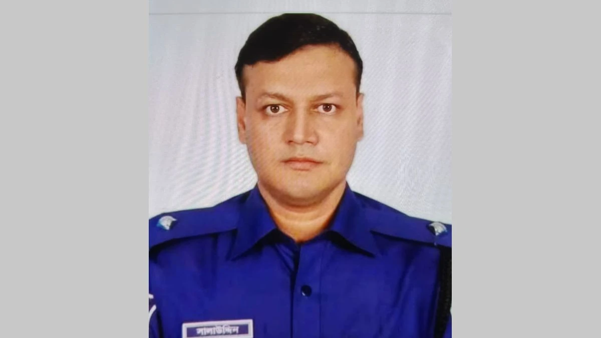 রূপগঞ্জ থানার ভারপ্রাপ্ত কর্মকর্তা (ওসি) এএইচএম সালাউদ্দিন। ছবি: নিজস্ব
