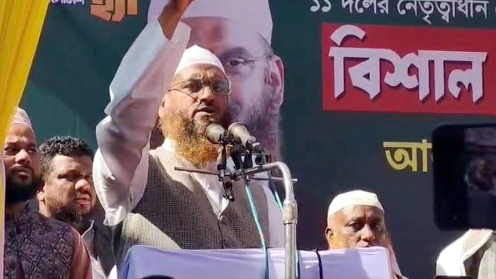 বাংলাদেশ খেলাফত মজলিসের আমির মাওলানা মামুনুল হক। ছবি: সংগৃহীত